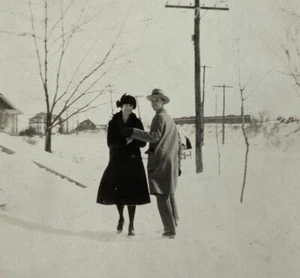 Man & Woman Walking In Snow B&W Photograph 2.25 x 2.25 - Picture 1 of 3