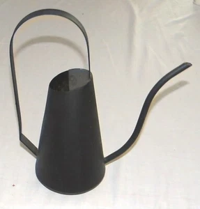 Schwarze Metall Gießkanne langer Auslauf - 12 Zoll hoch - Bild 1 von 4