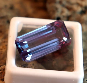 Emerald Cut Color Changing Alexandrite Natural AAA 21ct Certified Alexandrite - Picture 1 of 9