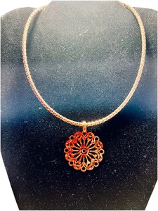 ROSE GOLD COLORED NECKLACE WITH FLOWER SHAPED PENDANT - Picture 1 of 1