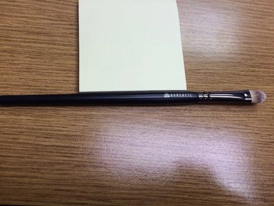 BORGHESE  CONCEALER   BRUSH NO BOX 7.5"  LONG+ free FACE BRUSH - Image 1 of 3