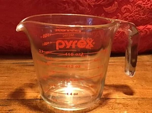 Vintage Pyrex Glass Measuring Cup 16 oz. 2 Cup Open Handle - Picture 1 of 4