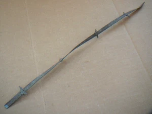 BRINKERHOFF'S OPEN FACE or FACE CLAMP BARB on TWISTED RIBBON ANTIQUE BARBED WIRE - Picture 1 of 4