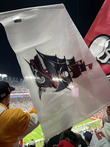 Tampa Bay Buccaneers Bucs White Flag 18” X 12” offcial playoff at game souvenir! Cover