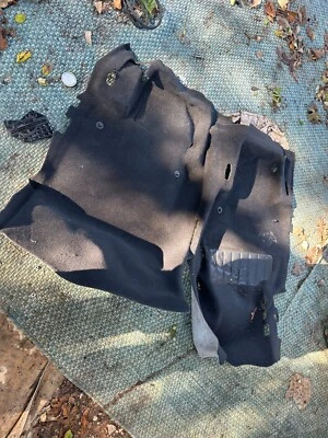 10-14 ALFOMBRA INTERIOR NEGRA VOLKSWAGEN GOLF GTI OEM - SEDÁN Foto 1 de 4