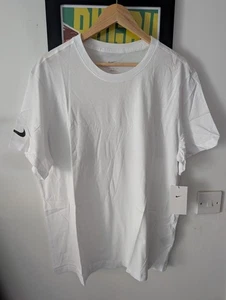 Classic Nike White T-Shirt Tee Men’s Size XL NWT - Picture 1 of 10