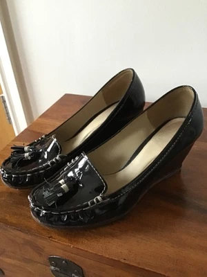 CLARKS Black Patent Wedged Slip Ons - moccasin style - size 6.5 - VGC - Image 1 of 4