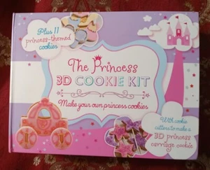 The Princess Carriage 3D Cookie Kit Recipe Book - Foto 1 di 4