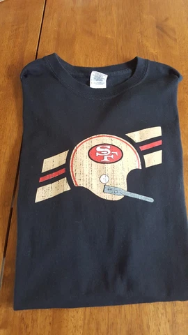 SAN FRANCISCO 49ER'S / BUD LIGHT SIZE LARGE T-SHIRT *NEW* Cover