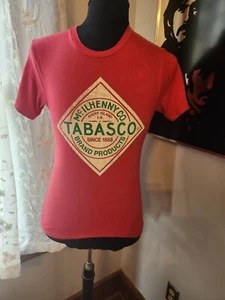 Camiseta roja con logotipo envejecido de salsa caliente de la marca Tabasco para hombre talla pequeña - Imagen 1 de 3