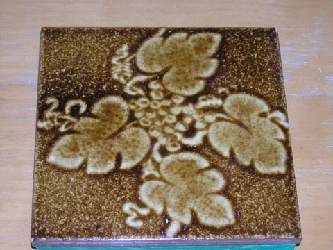 Vintage Amber Color Grapes & Vines Tile Turned Trivet 6x6' Cover