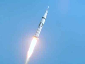 NASA Saturn 1B APOLLO 7 spacecraft launch vehicle scale model - Picture 1 of 6