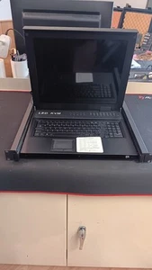 Mt-Viki LED KVM 16-Port VGA Switch 17'' - Picture 1 of 5