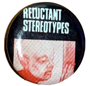 Insignia vintage "Estereotipos reacios" - 1" diámetro nueva onda - Imagen 1 de 3