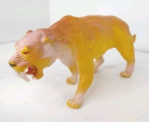 Vintage Imperial Toy Sabertooth Tiger Cat 1989 Prehistoric Yellow Orange Mammal - Picture 1 of 7