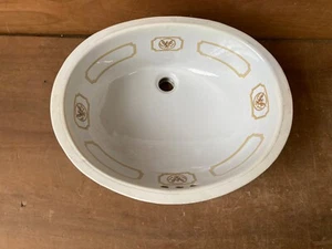 Vtg Oval 14x17 NOS Ceramic White China Gold Eagles Under Mount Bath Sink 152-23E - Picture 1 of 7