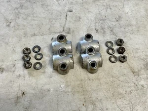 Abrazaderas de eje inferior de horquilla Kawasaki F7 175 1971 OEM inferior con herrajes - Imagen 1 de 7