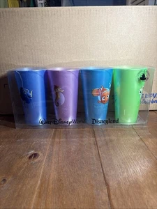 Juego de 4 vasos de plástico Disney Finding Nemo 16 oz nuevo en caja - Imagen 1 de 10