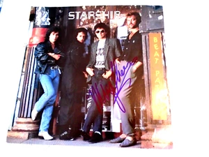 Cubierta de álbum de 45 discos firmada por Mickey Thomas (Starship) - Imagen 1 de 1