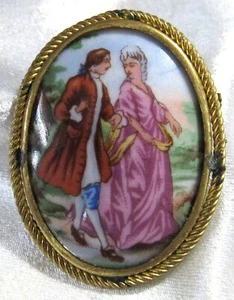 Vintage Limoges France Pin Brooch Romantic Courting Couple - Bild 1 von 3