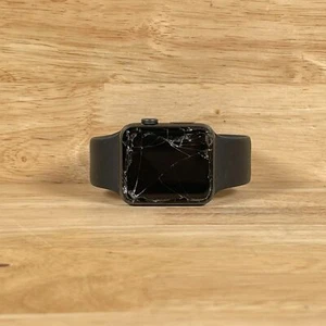 Apple Watch Series 3 WR-50M Unisex 42mm Black Aluminum Case Smartwatch For Parts - Picture 1 of 4