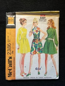 Vestido McCall's patrón de costura 2386 Misses' en tres versiones talla 10 SIN CORTAR - Imagen 1 de 2