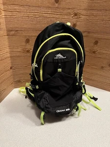 High Sierra Omak 28 Rare Backpack Hiking Camping Bag Black White Yellow - Picture 1 of 4