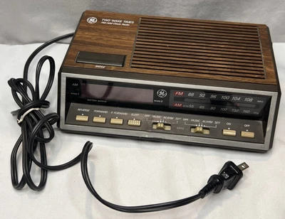 Radio Reloj Despertador Digital AM/FM Vintage GE Modelo 7-4616A Estilo Grano Madera ¡Funciona! Foto 1 de 4