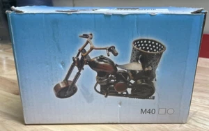 Mythos Creative Stift Bleistifthalter Metall Motorrad Modell Organizer Handarbeit Kunst - Bild 1 von 4
