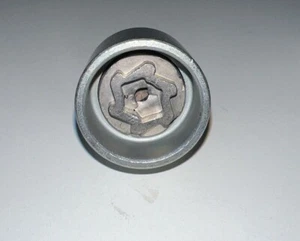 VW Felgenschloss 538 Code V Schlüssel Nuss Wheel Lock Key Original OEM - Bild 1 von 1