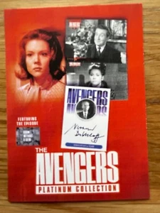 THE AVENGERS PLATINUM COLLECTION 11 EXCLUSIVE BINDER SET CARD B11 (ROOM) - ERROR - Picture 1 of 2