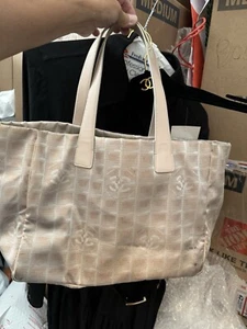 BORSA TOTE BAG JUMBO CHANEL AUTENTICA GRAFFITI LOGO CC TELA LAPTOP - Foto 1 di 9