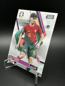 2023 Topps Finest Road to UEFA Euro 2024 - Vitinha #64 (RC) - Portugal - Picture 1 of 2