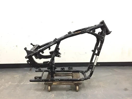 Main Frame Chassis 2003 Suzuki Intruder Volusia 800 VL800 2962A — 第 1/4 张图片