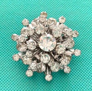 Broche prendedor de pedrería transparente tono plateado abovedado Starburst conjunto de puntas en capas de colección - Imagen 1 de 12