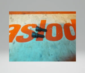Pieza Paslode # 900592 S.H.C.S Sems 10-32x1/2 (DOS tornillos) - Imagen 1 de 2