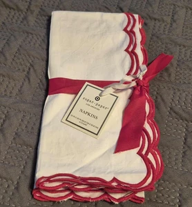 Set Of 4 Target Sugar Paper White With Red Scallop Trim Dinner Napkins 20”x20” - Picture 1 of 2