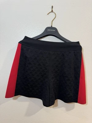 Pantalones Cortos para Mujer Louis Vuitton Mezcla de Seda Monograma Tejido M Negro/Rojo Foto 1 de 4