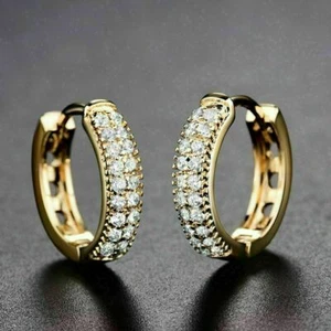 Pendientes de aro abragie de diamantes de corte redondo de 1 quid creados en laboratorio acabado en oro liso 14 K - Imagen 1 de 3