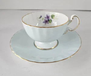 Vintage Aynsley Tea Cup & Saucer Blue, White & Purple violets Gold Trim - Picture 1 of 7