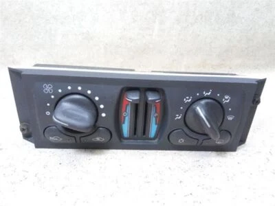 Control de temperatura de doble zona 15217881 para Chevrolet Impala B156 04-05 Foto 1 de 4