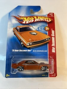Hot Wheels 2008 Web Trading Cars Orange ‘70 Dodge Challenger Hemi #93 - Picture 1 of 6