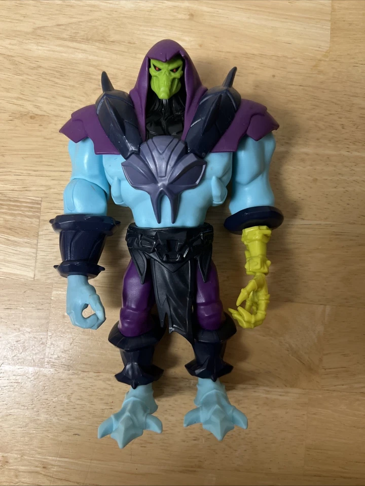 He-Man and The Masters of the Universe Large Skeletor Action Figure 8.5” - Image 1 of 4