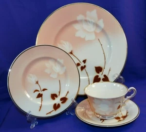SYRACUSE CHINA 4 PC PLACE SETTING(S) OLD IVORY "MADAME BUTTERFLY" DINNERWARE USA - Picture 1 of 11