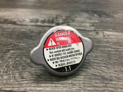 Tapa radiador Yamaha YZFR6 R6v R6r R1 YZ450F OEM BUENO 5SL-12462-00-00 * Foto 1 de 2