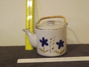 5 1/2"T Japan Stoneware Speckled Tea Pot Glazed Rattan Wrapped Handle Vintage - Picture 1 of 4