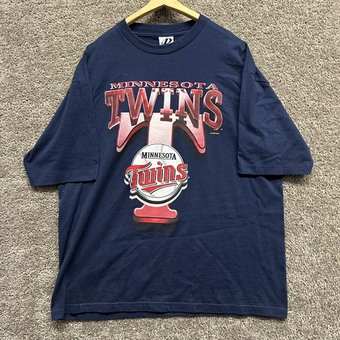 Vintage 90s 2001 Minnesota twins MLB Baseball t-shirt navy blue dynasty XL VTG Cover