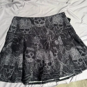 Mini Skirt - Picture 1 of 4