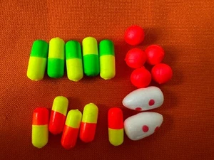 HIGH VIS 17 X FLOATING BEADS FLOUNDER, PLACE, SEA FISHING ATTRACTOR BEADS FLOATS - Picture 1 of 9