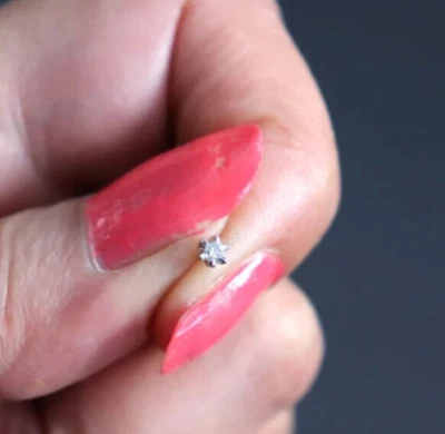 Pin piercing anillo perno nariz diamante real oro blanco 14 quilates 0,04 quilates calibre 18 Foto 1 de 4